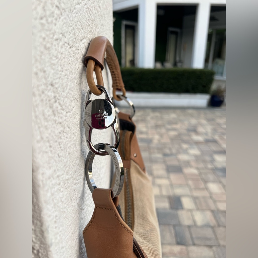 Gucci Shoulder Bag - Picture 3 of 10